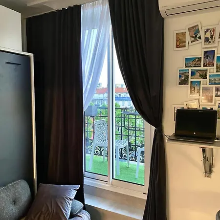 Petit Bijou Nicois شقة