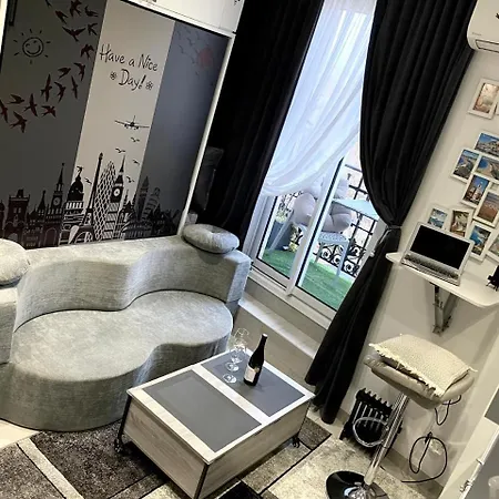 Petit Bijou Nicois * نيس